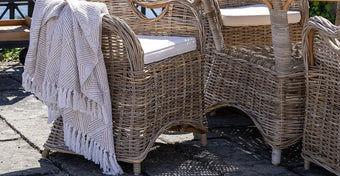 Opdag polyrattan og aluminiumshavemøbler, der tåler det danske vejr.