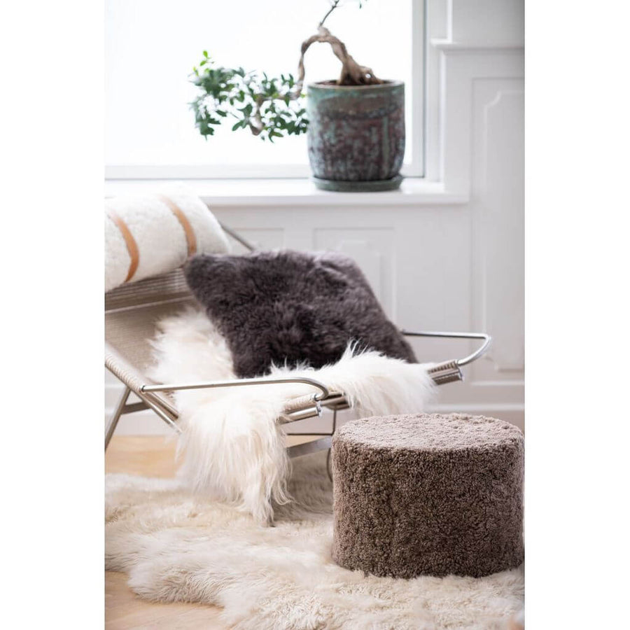 Natures Collection Puf Ø44 x H33 cm Lammeskind 11