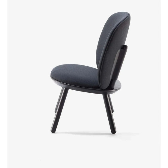 Naïve Low Chair – Naturlig Elegance og Komfort