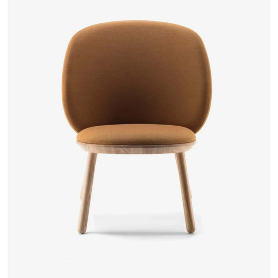 Naïve Low Chair – Naturlig Elegance og Komfort