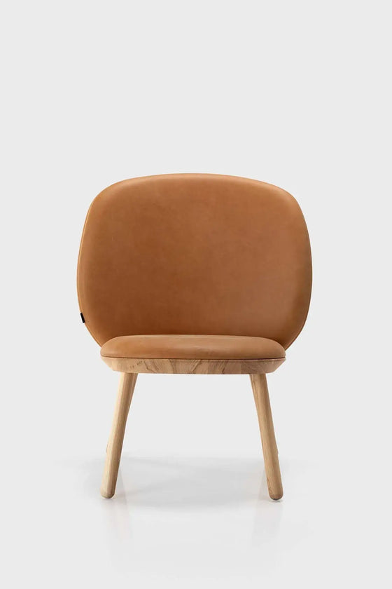 Naïve Low Chair – Naturlig Elegance og Komfort