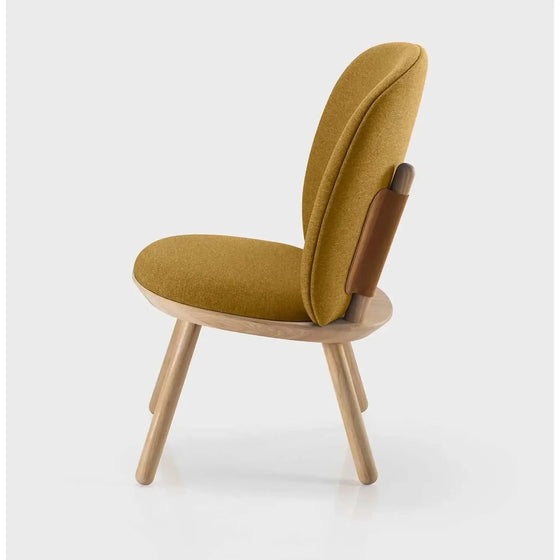 Naïve Low Chair – Naturlig Elegance og Komfort