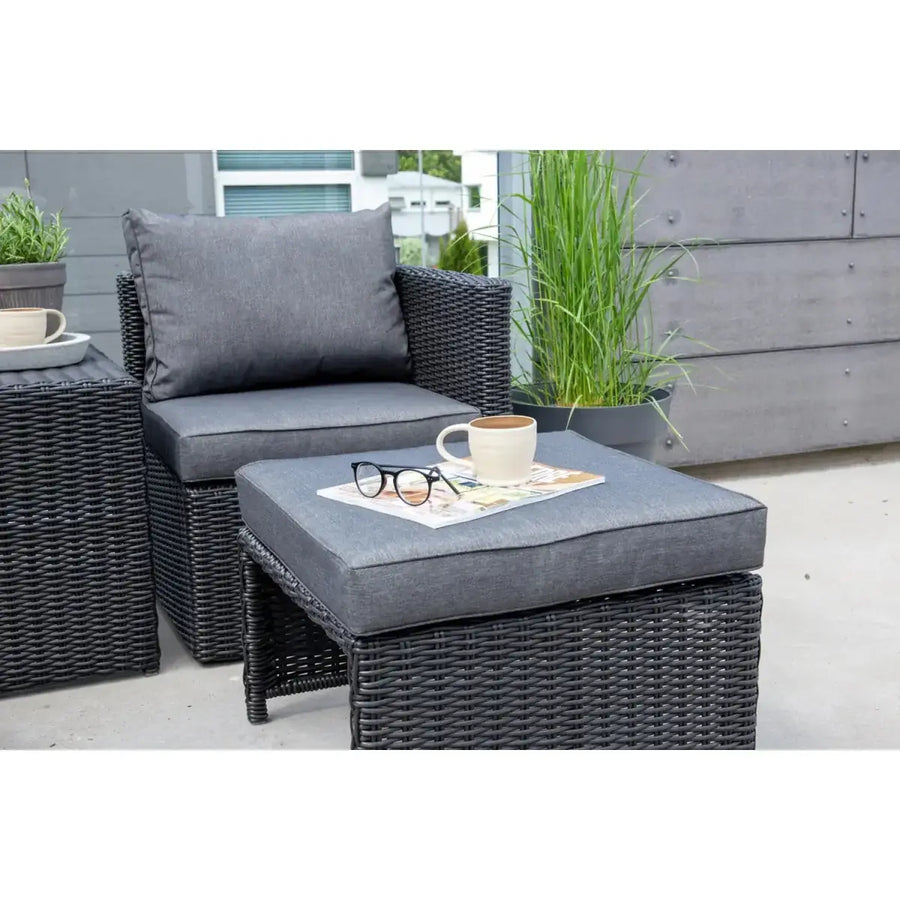Quad Loungehavesæt med 2 stk. loungehvilestole inkl. fodskamler og loungebord