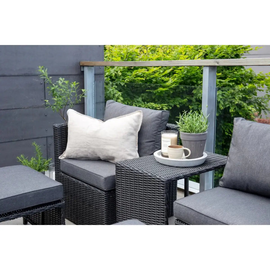 Quad Loungehavesæt med 2 stk. loungehvilestole inkl. fodskamler og loungebord