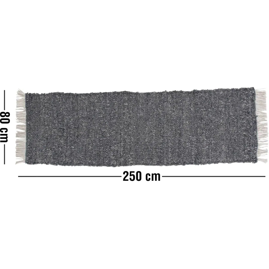 betina-measures-gra